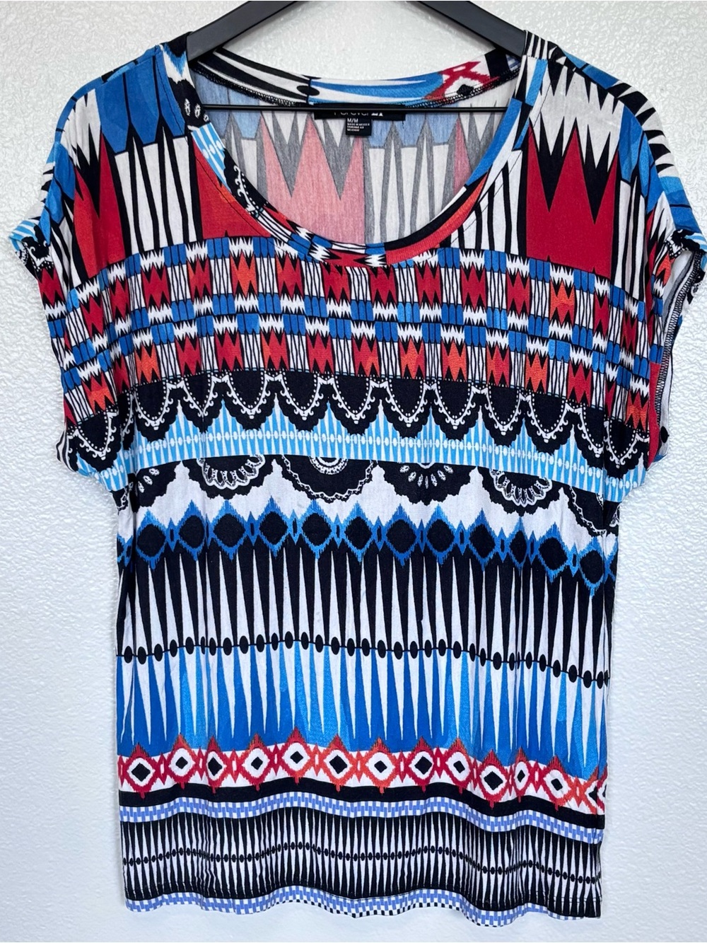 Forever 21 Tribal Aztec Print Short Sleeve Top Medium Boho Blue Red